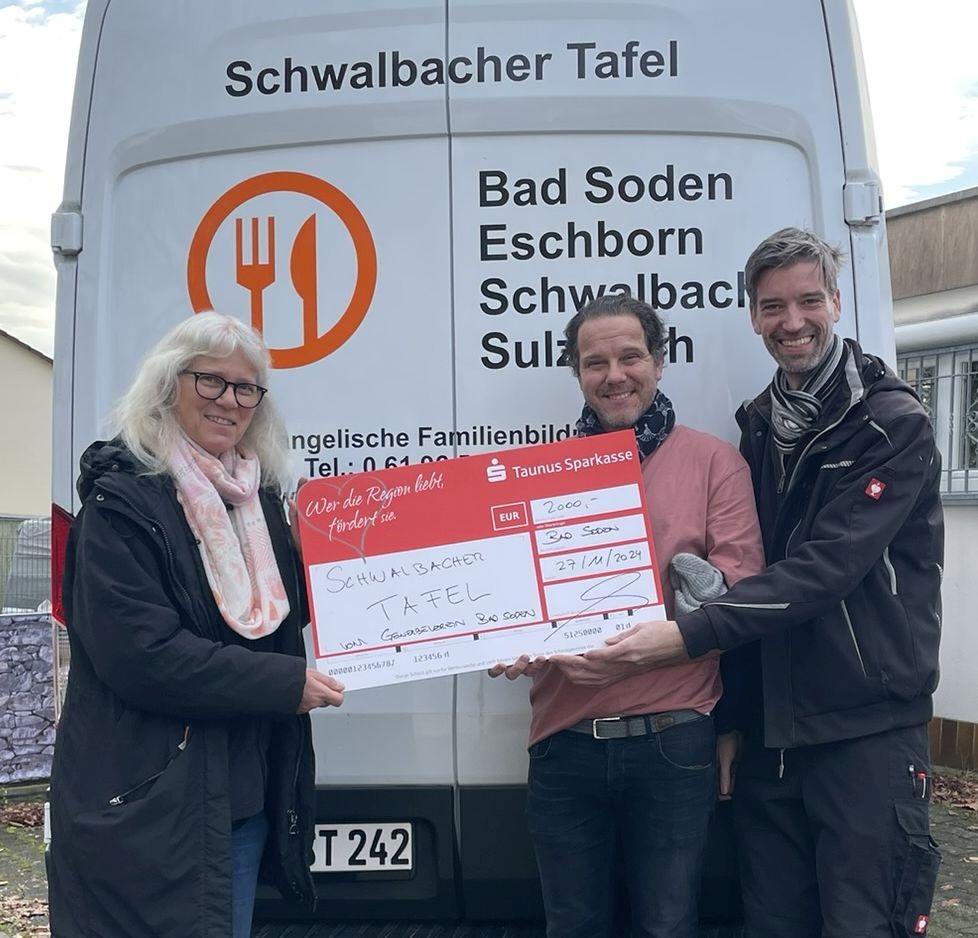 HeimatShoppen Tombola vom Herbstmarkt – Übergabe